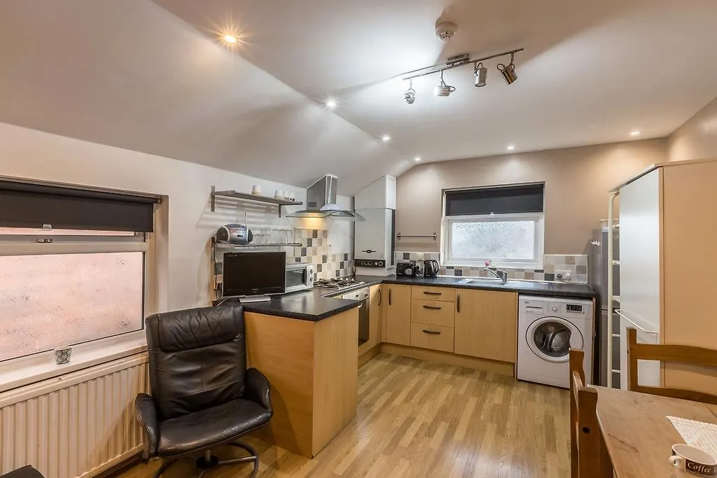 Constantinou Apartments Cardiff United Kingdom